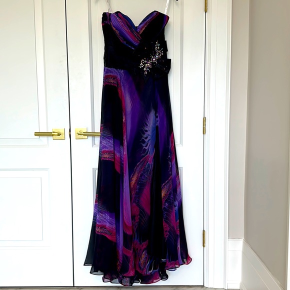 Tony Bowls formal evening gown - Picture 1 of 4